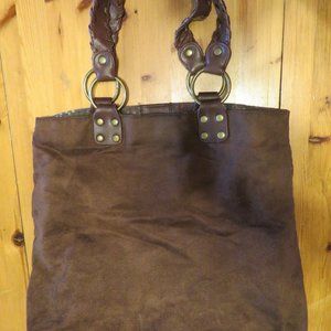 VINTAGE BROWN FAUX SUEDE & LEATHER HANDBAG (642)